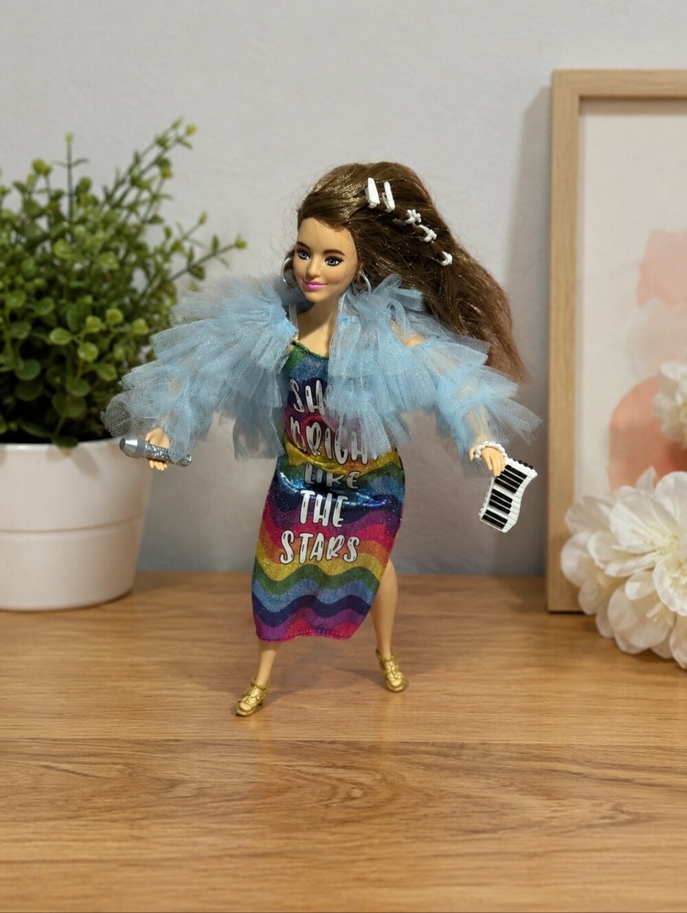 ✨ Barbie Extra Doll #9 – Curvy Fashion Doll with Rainbow Dress ✨